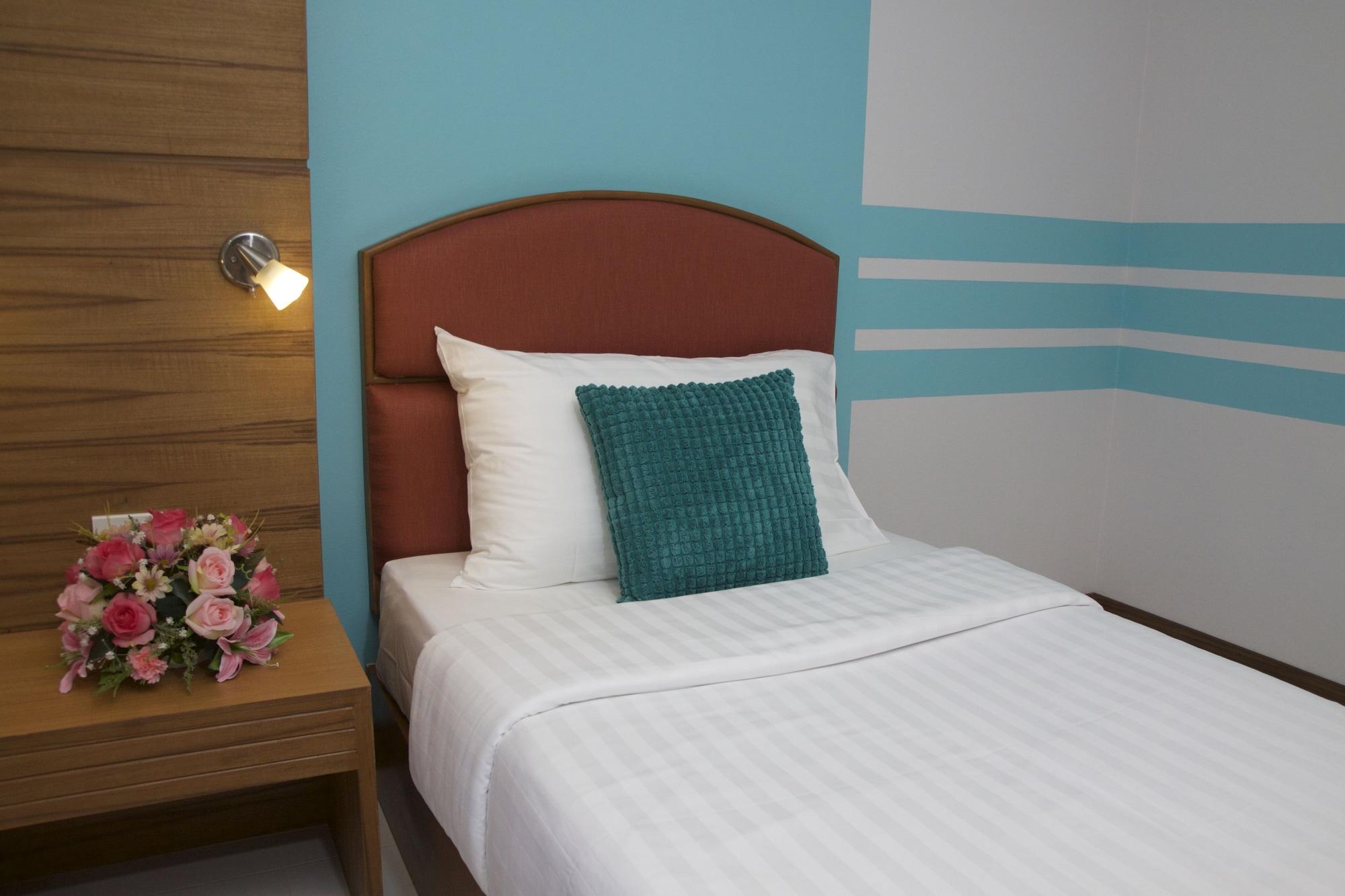 We Briza Hotel Chiangmai Чиангмай Экстерьер фото