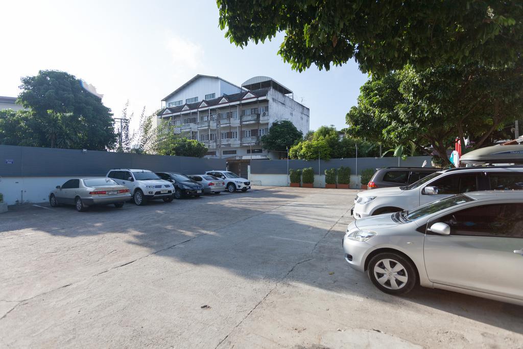 We Briza Hotel Chiangmai Чиангмай Экстерьер фото