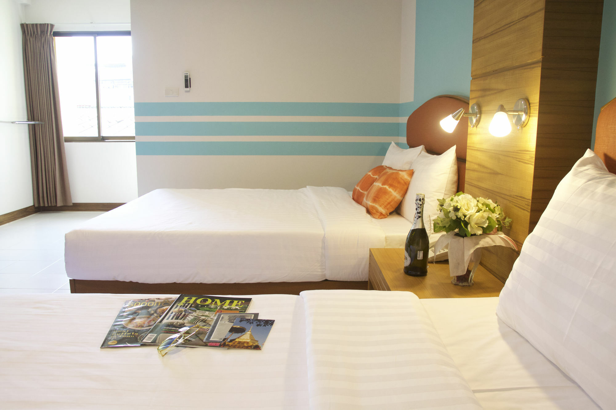 We Briza Hotel Chiangmai Чиангмай Экстерьер фото