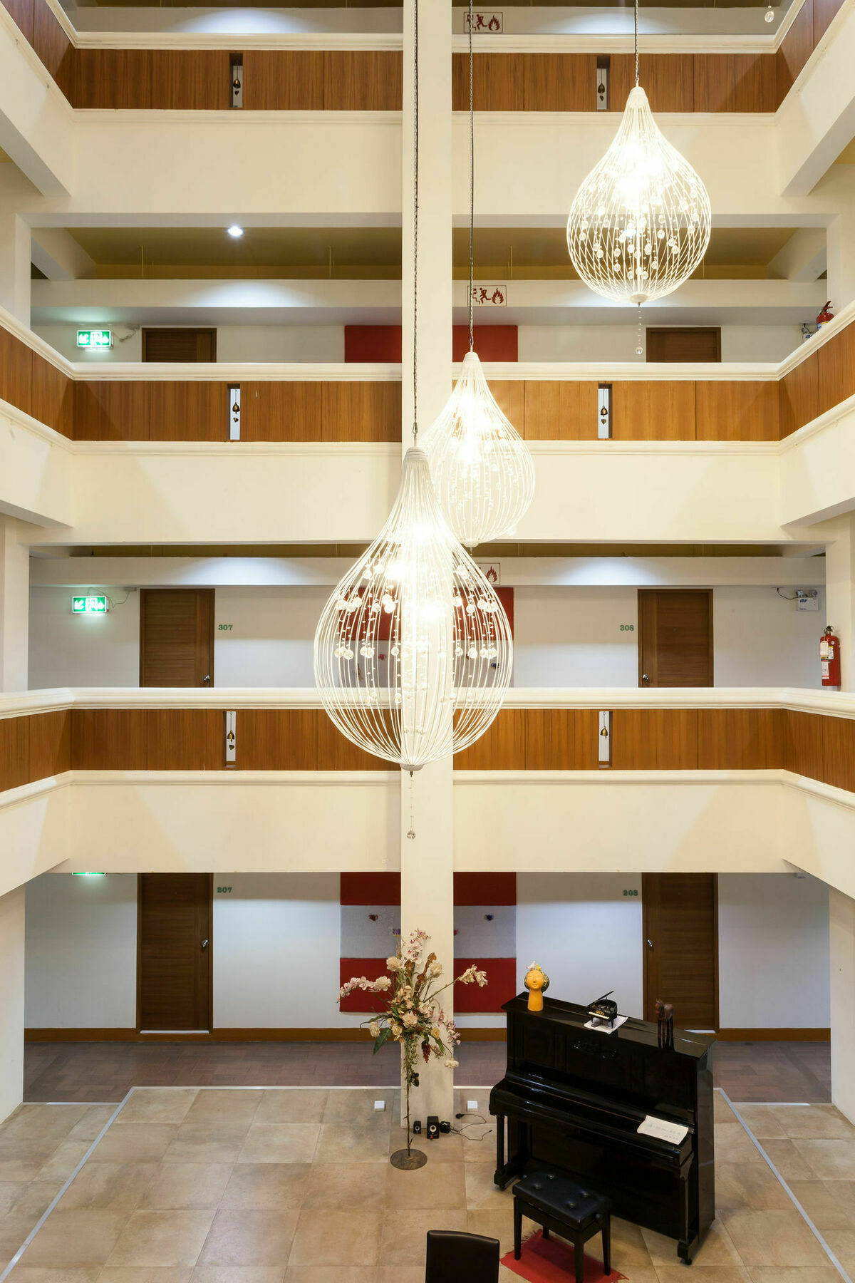 We Briza Hotel Chiangmai Чиангмай Экстерьер фото